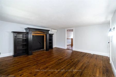 Property For Lease | W9296377 - Photo 5