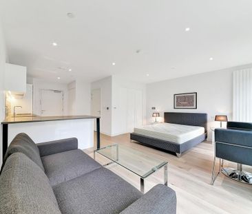 Studio to rent - Photo 1