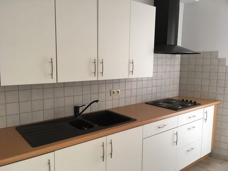 Appartement te huur - foto 4
