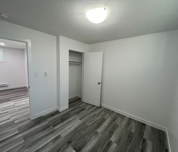 2 Bedroom Lower Unit in Kensington - Photo 6