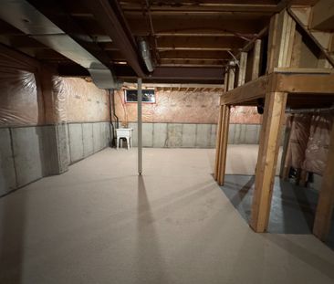 For Lease - 2329 Blue Oak Circle, Oakville, Ontario - Photo 4