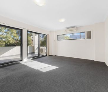 Spacious & Peaceful Apartment in a Prime Kellyville Ridge Location - Photo 1