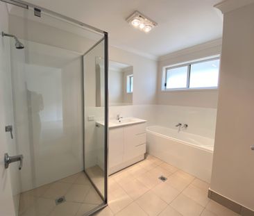 24 Royce Crescent, LAVINGTON NSW 2641 - Photo 4