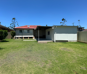 RENOVATED & READY TO MOVE IN! - Photo 6