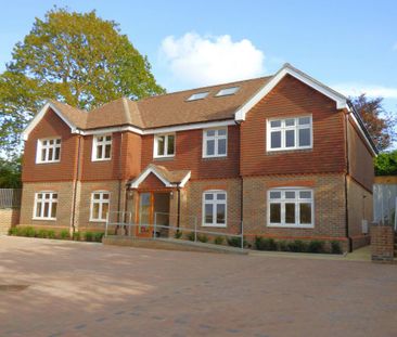 2 bedroom flat to rent - Photo 4