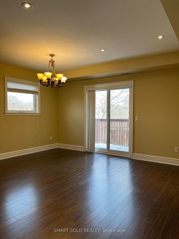 Detached Home For Lease | C8109160 - Photo 2