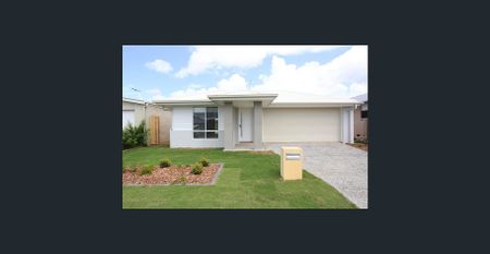 Premium Family Living in Caboolture South - Photo 5