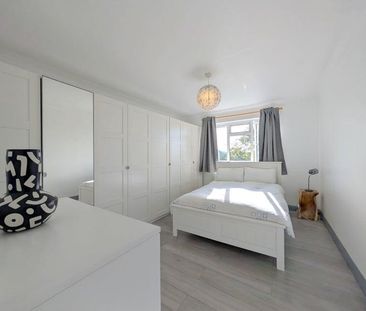 2 bedroom maisonette to rent - Photo 6