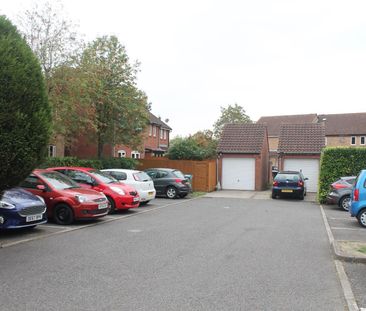 Langstone Court, Aylesbury - Photo 2