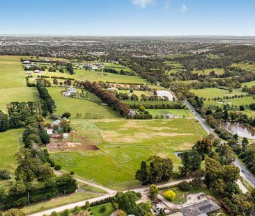 Acreage Lifestyle with Town Convenience - Photo 3