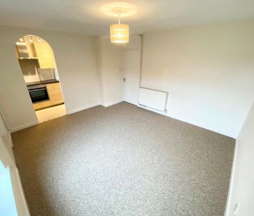 Newly Refurbished 1 Bed Maisonette To Let in Guildford - Photo 2