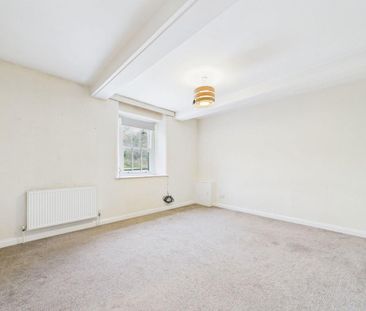 3 bedroom apartment to rent - Photo 2