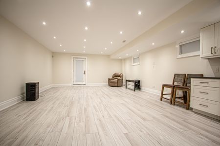 For Lease - 34B Pine Avenue, Mississauga, Ontario - Photo 4