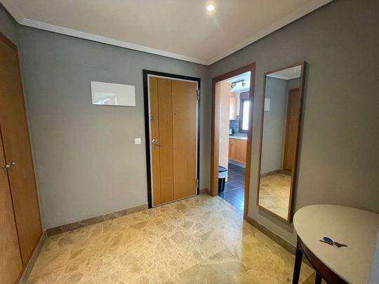 3 bedroom luxury Flat for rent in Estepona, Spain - Photo 1