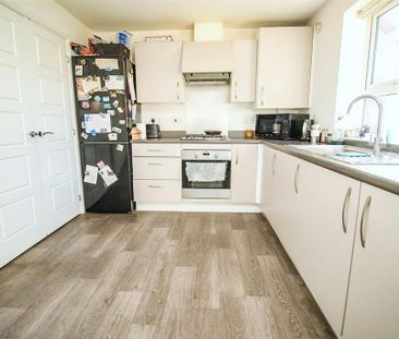 3 bedroom detached house to rent - Photo 5