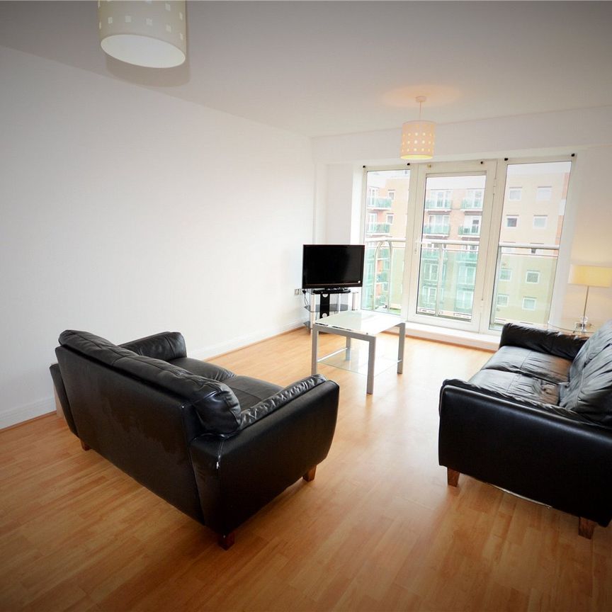 2 bedroom apartment to rent Royal Plaza, 1 Eldon Street, Sheffield, S1 - Photo 1