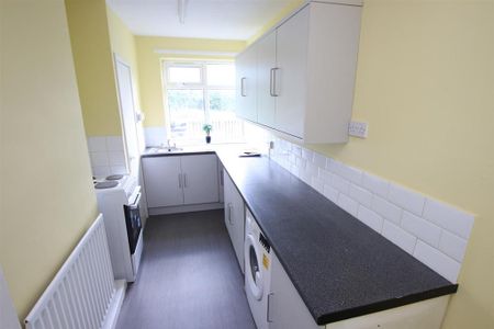 2 bedroom apartment to rent - Photo 4