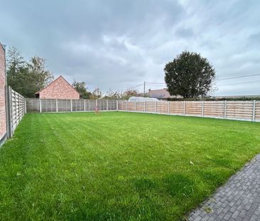Gerenoveerde woning met 4 kamers en ruime tuin te huur in Koekelare - Photo 5
