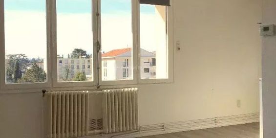 Location Appartement 3 pièces 44 m2 à Vienne - Photo 3