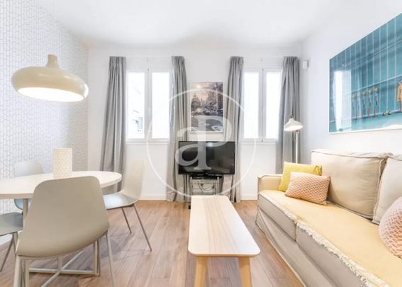 Flat for rent in Nuevos Ministerios - Ríos Rosas (Madrid) - Photo 1