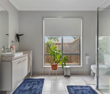 Beautiful East facing home in Gateway Estate! - Photo 4