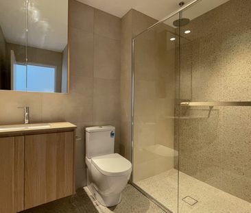 HIGH-END LIVING IN THE NEW CODA BUILDING - Photo 5