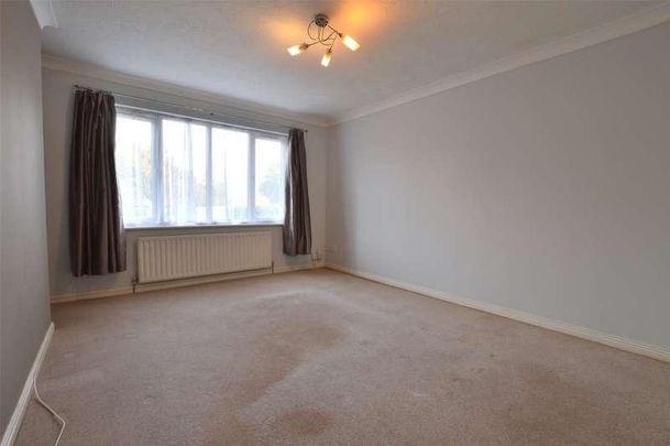 Green Lane, Redhill, Surrey, RH1 - Photo 1