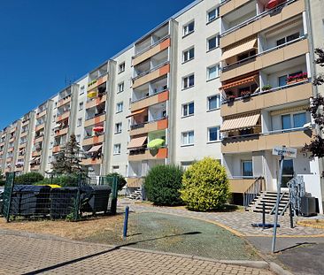 große 3-Raumwohnung mit Aufzug und Balkon - Photo 2