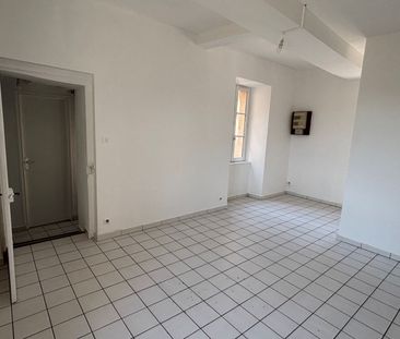 Location Appartement 3 pièces 40m² EPERNON 28230 - Photo 2