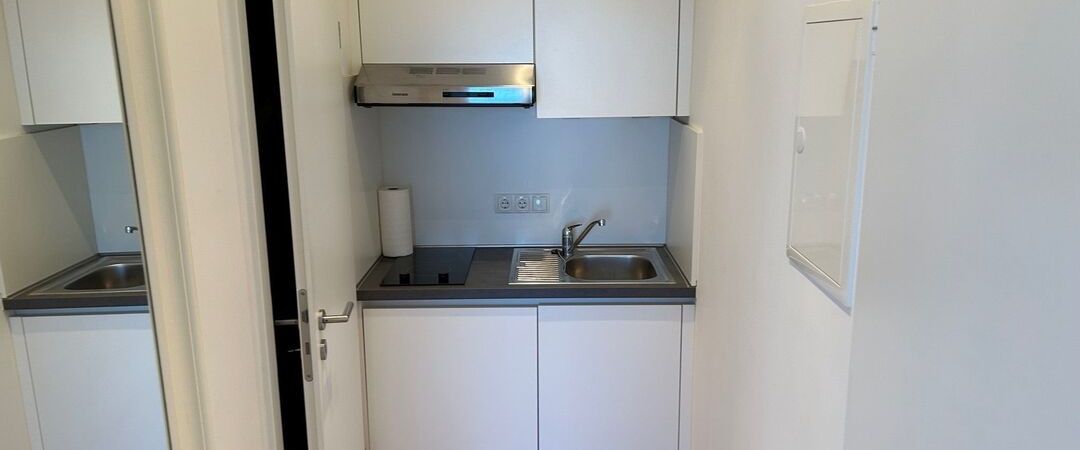 Modernes möbliertes 1-Zimmer-Apartment / Sehr gute Anbindung zur A7 in der Holsteiner Chaussee !!! - Foto 1