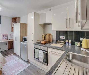 Studio Flat, Market Road, N7 - Photo 4
