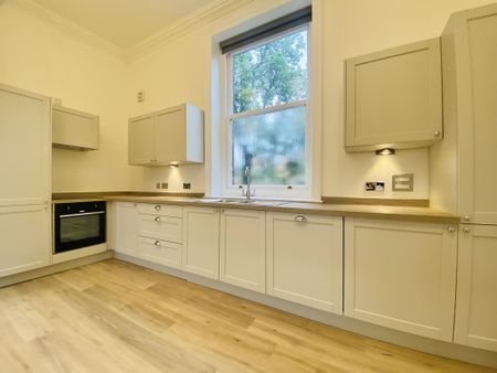 3 bedroom apartment to rent - Photo 3