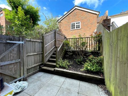 1 bedroom apartment to rent - Photo 5