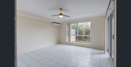 LARGE PRIVATE TOWNHOUSE WITH AIR-CONDITIONING! - Photo 3