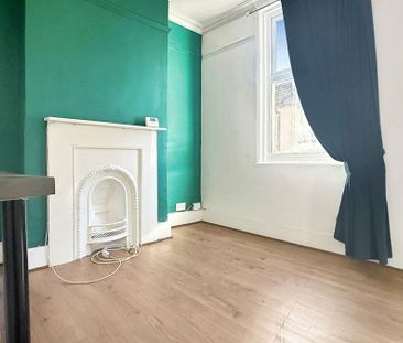 2 bedroom house to rent - Photo 3