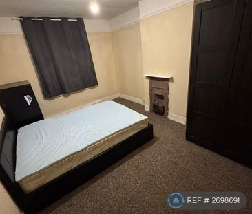 1 bedroom in a house share to rent - Photo 5