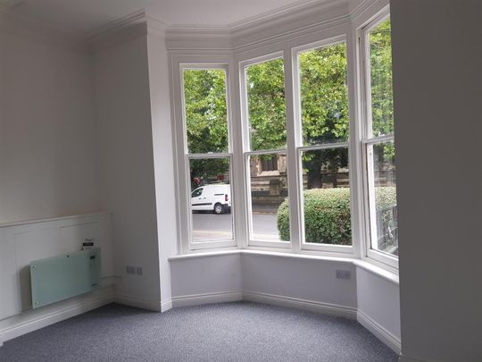 Saint Paul’s Square, Burton On Trent - Photo 1