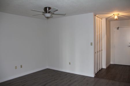 For Lease - 3300 Don Mills Road Unit# 2110, Toronto, Ontario - Photo 2