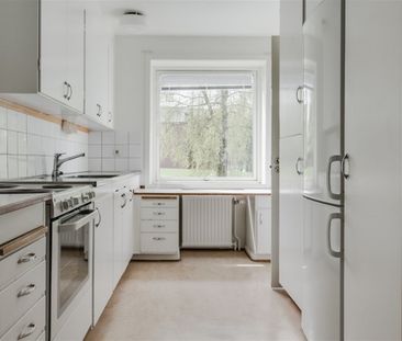Distansgatan 17 - Foto 1