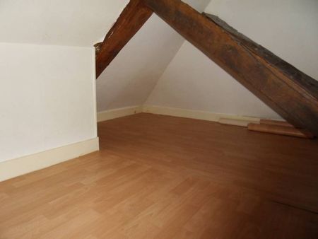 Location Appartement 1 pièce 21m² COMPIEGNE 60200 - Photo 2