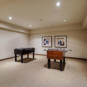 Coquitlam Spacious 2bed/2both condo for Rent! - Photo 2