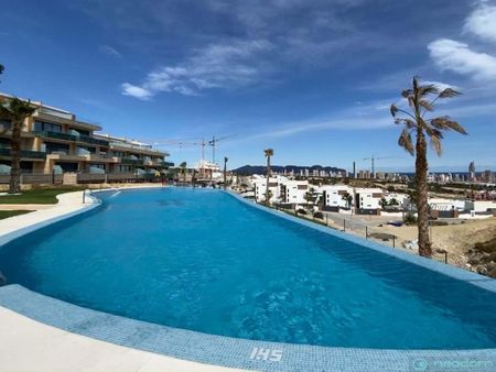 Luxury Flat for rent in Alicante, Valencia - Photo 4