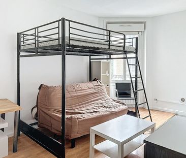 Appartement à louer - REIMS- CENTRE- - Photo 4