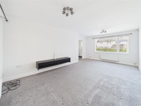 3 bedroom House to rent - Photo 2
