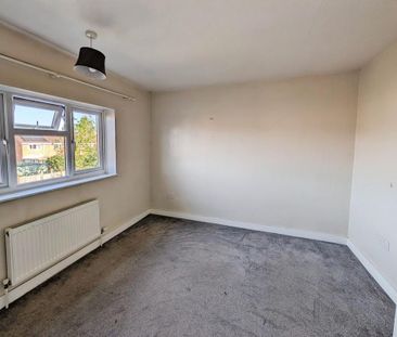 2 bedroom semi-detached house to rent - Photo 2