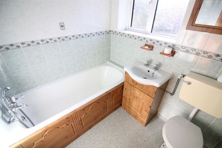 Lawrence Road, Hayes - Photo 5