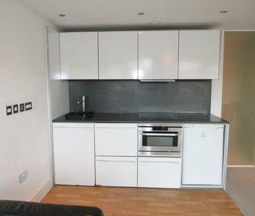 1 bedroom flat to rent - Photo 3
