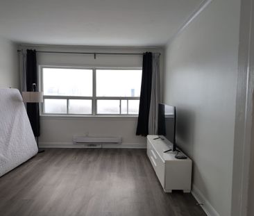 For Lease - 289 The Queensway Avenue, Georgina, Ontario - Photo 1