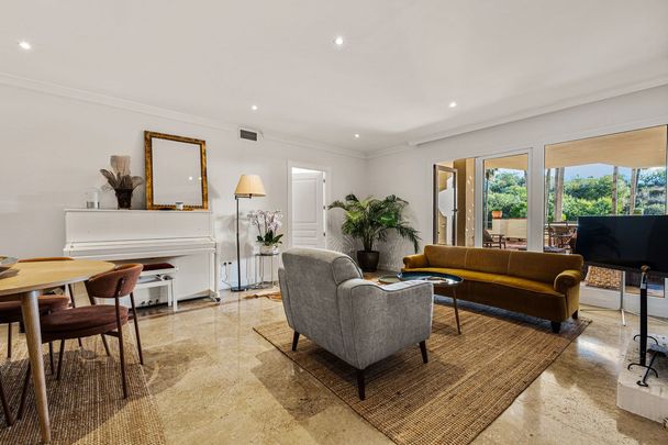 Middle Floor Apartment · The Golden Mile - Foto 1