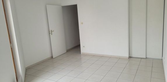 Lézignan-Corbières – Location Appartement – 83.03 m² – 540€ CC / mois - Photo 2